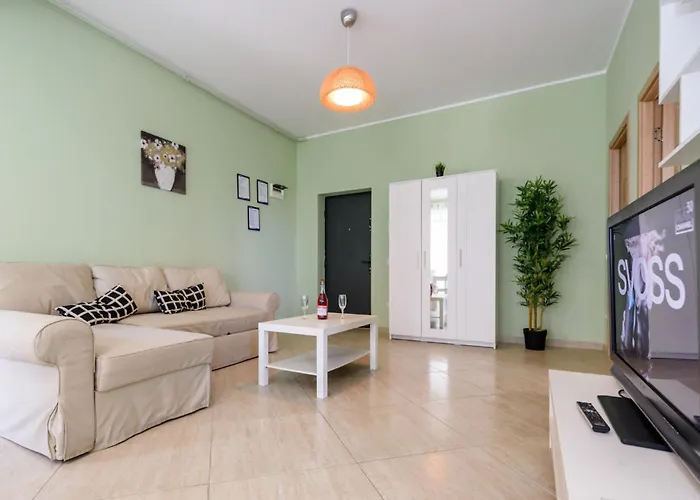 Ini New Azimuth Apartment Navodari