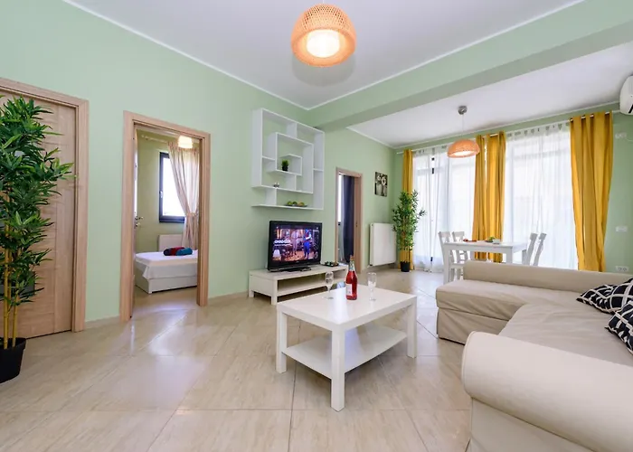 Ini New Azimuth Apartment